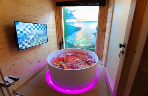 Dhahban Skihütte | أكواخ الردسي