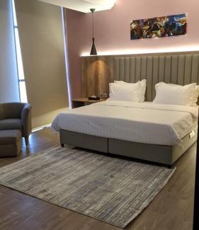 Al Kura Wohnung | المكارم بارك للشقق المخدومة -درجة التصنيف- اقتصادية