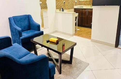 King Abdul Aziz Road Hotel | المهاجر فرع قريش