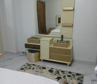 Ain Schams Wohnung | جسر السويس الف مسكن