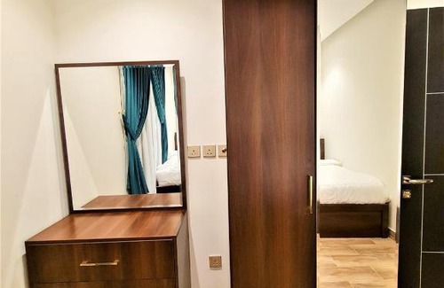 Sari Street Haus | درة العروس