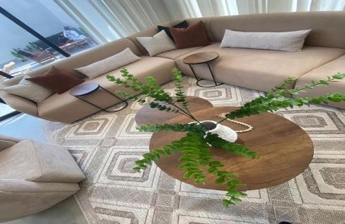 Al Kura Skihütte | شاليهات بلانكا الفندقيه