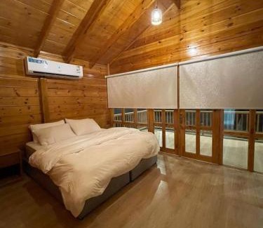 Al Riyadh Haus | شاليهات واكواخ لوزان الريفية