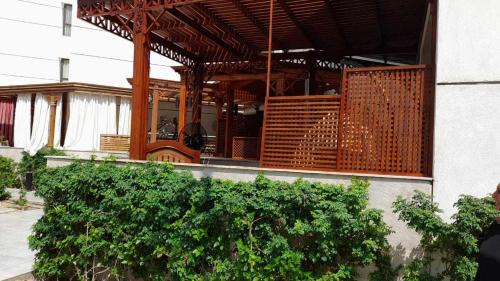 Al-Manasrah Wohnung | شاليه ايجار شقق فندقي بورتو سعيد شالية غرفتين ورسيبشن و2 حمام ارضي بجاردن خاص Hotel chalet for rent in Porto Said