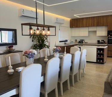 Mizail Skihütte | شاليه كوڤ 2 Cove Chalet