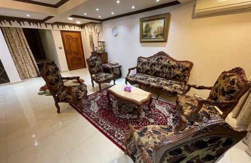 Port Said Wohnung | شقة عائليه702 كبيره مطله علي قناة السويس والبحر