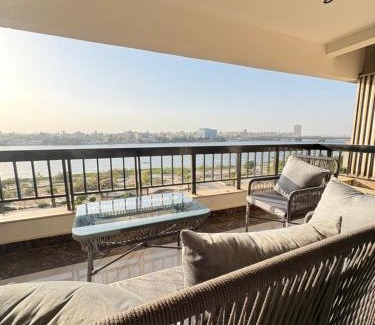 Cairo Wohnung | شقة على النيل مطله على ممشى اهل مصر