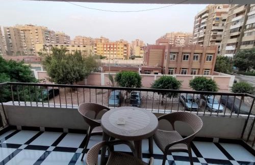 Nasr City Wohnung | شقة مكرم عبيد للعائلات فقط 21 families only
