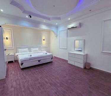 Sari Street Wohnung | شقق فاخرة بحي الروضة مع سينما بغرفة النوم