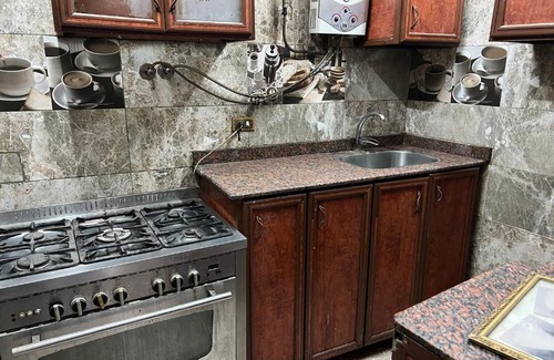 Mansoura Wohnung | شقه ثلاثه غرف وريسبشن ثلاثه قطع لك بالكامل بها تكييف ف الصاله