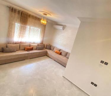 Fes Wohnung | طريق صفرو قرب المستشفى الجامعي و قرب مستشفي أكديطال