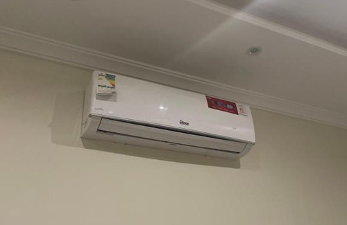 Al Riyadh Wohnung | غرفة كبيرة مع دورة مياه مجهزة بالكامل مدخل خاص