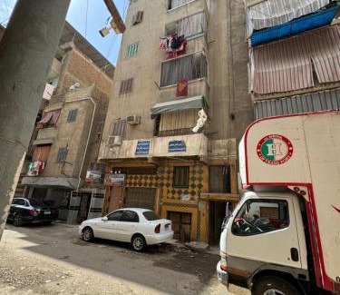 Mansoura Wohnung | غرفه خاصه لك جديده وفرش جديد ومميز بها سريرين وتلفزيون