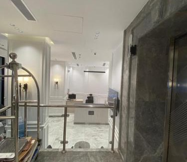 60th Street Hotel | فندق اليسر الفضي ام القري