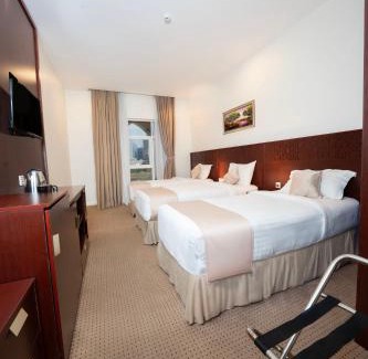 Al Aziziyah Hotel | فندق ديمورا Dimora Hotel