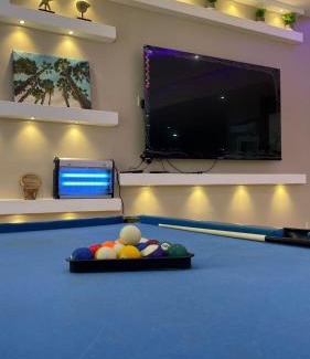 Dhahban Skihütte | فيلا السعادة بشاطي خاص درة العروس