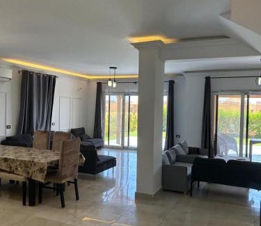 Zafarana Skihütte | فيلا في ماونتن فيو العين السخنة VIP Villa in Mountain View Sokhna Families Only