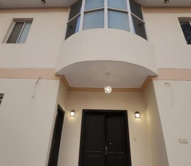 Al Kura Wohnung | قصر الهدوء