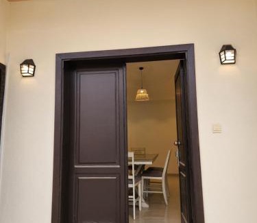 Al Kura Wohnung | قصر الهدوء