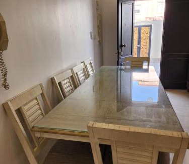 Al Kura Wohnung | قصر الهدوء