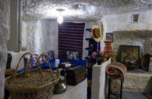 Bhalil Wohnung | كهوف يحيى للسياحة والمبيت البهاليل