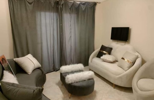 Nasr City Wohnung | كومباوند جاردينيا سيتي طريق السويس