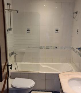 Durrat Al-Arous Wohnung | للعوائل فقط - Mageet chalet