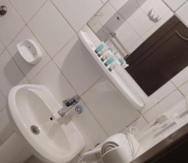 Mecca Haus | مكة المكرمة غرف عائلية فندق بجوار الحرم تخفيضات للمجموعات ناحية برج الساعة Makkah room in HOTEL near ALHARAM Multiple ROOM