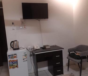 Mecca Haus | مكة المكرمة غرف عائلية فندق بجوار الحرم تخفيضات للمجموعات ناحية برج الساعة Makkah room in HOTEL near ALHARAM Multiple ROOM