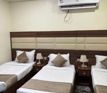 Mecca Hotel | نزل وريف المقام للايواء السياحي