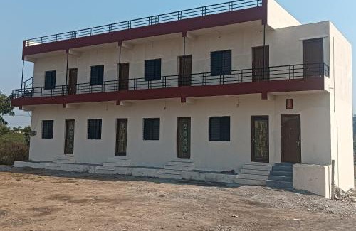 Akalkot Haus | ब्रम्हांडनायक गेस्ट हाऊस