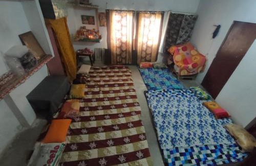 Vrindavan Haus | श्री बांकेबिहारी सेवाधाम
