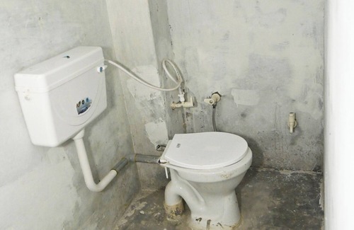 Vrindavan Haus | श्री बाँकेबिहारी सेवा धाम Near Atalla Chungi Parikrama Marg Vrindavan.