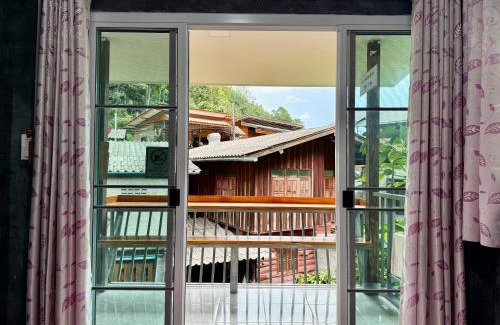 Mae Kampong Haus | กินลมชมจันทร์ แม่กำปอง