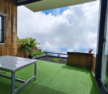 Lom Kao Haus | ชาร์จแบต ภูทับเบิก