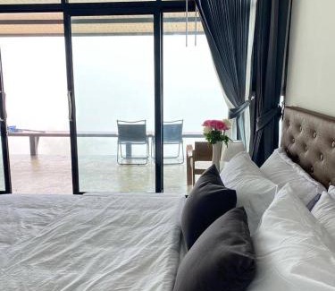 Sado Phong Haus | ช่องลม แคมป์ เขาค้อ