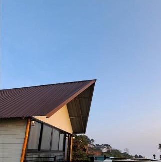 Chiang Saen Haus | ดอยสะโง้วิวโฮมสเตย์บ้านหลังใหญ่
