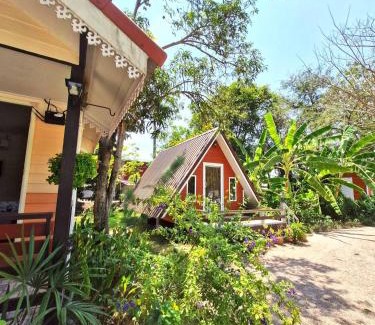 Damnoen Saduak Haus | ดำเนินโฮมสเตย์ Damnoen Homestay