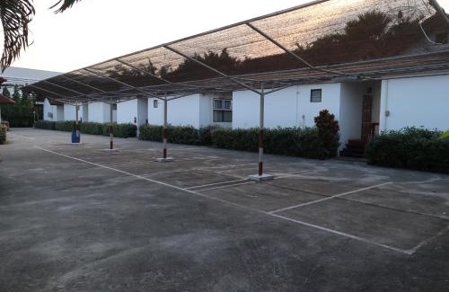 Ratchaburi Wohnung | ทริปเปิ้ล รีสอร์ท