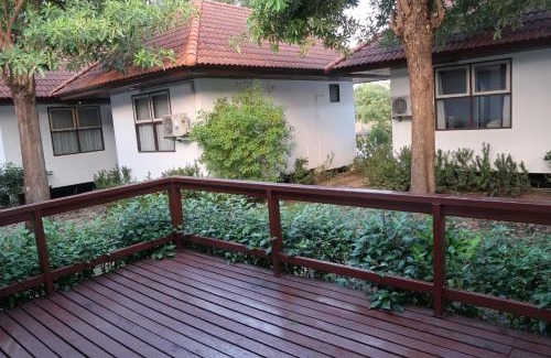Ratchaburi Wohnung | ทริปเปิ้ล รีสอร์ท