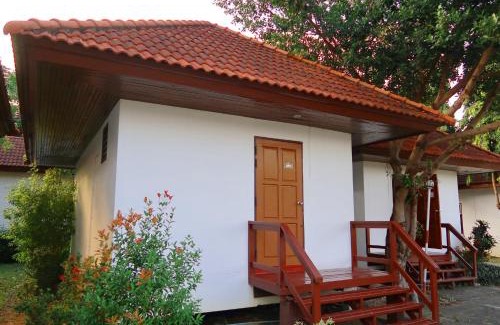 Ratchaburi Wohnung | ทริปเปิ้ล รีสอร์ท
