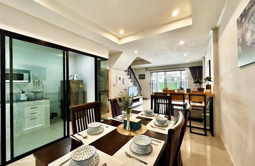 Chiang Mai Haus | ทาวน์โฮม 3 ชั้น ใกล้สนามบินนานาชาติเชียงใหม่