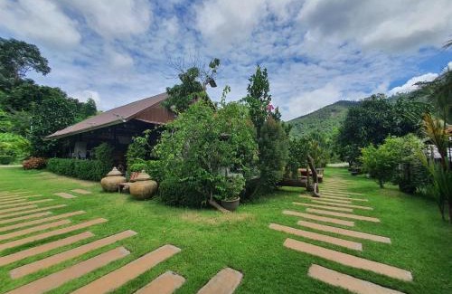 Mae Suai Haus | ธารธารา ออนเซน เชียงราย