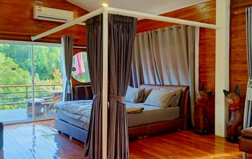 Sado Phong Haus | ธารน้ำ รีสอร์ท เขาค้อ