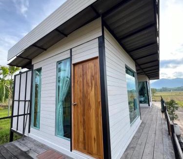 Na Yong Haus | นาน้าหมูฟาร์มสเตย์ NanamooFarmStay