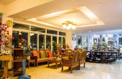 Khlang Hotel | นิราคนธ์