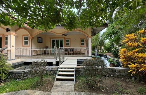 San Pa Thong Haus | บ้านกันเอง Baan Kun Aeng Homestay