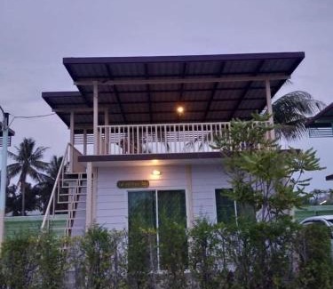 Hua Hin Haus | บ้านฟ้ารักตะวัน