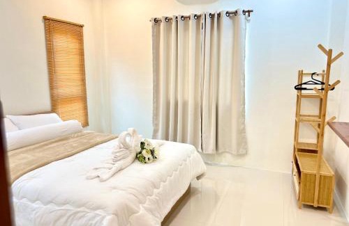 Ban Chang Haus | บ้านมินิมอล 2 ห้องนอน 2 ห้องน้ำ ใจกลางเมืองบ้านฉาง