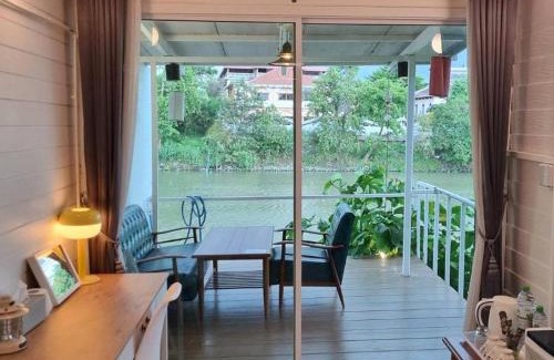 Na Muang Haus | บ้านริมน้ำ โฮมสเตย์ ปราจีนบุรี